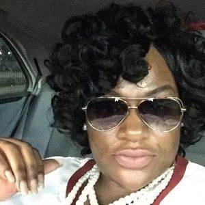 Meet your Posher, Lakeisha